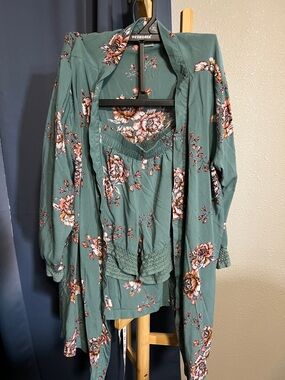 Japna Lounge Green Floral Two-Piece Set Large